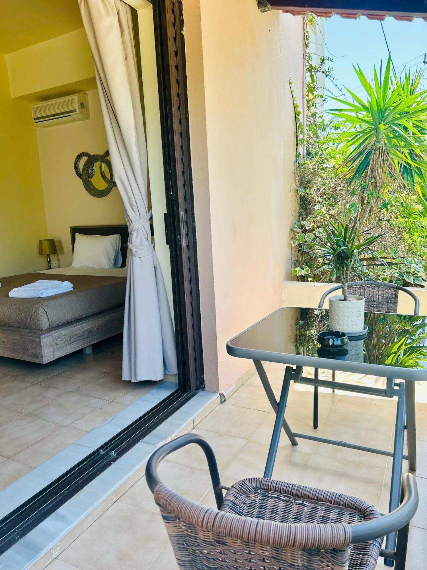 Esperia Apartments Платанес Экстерьер фото