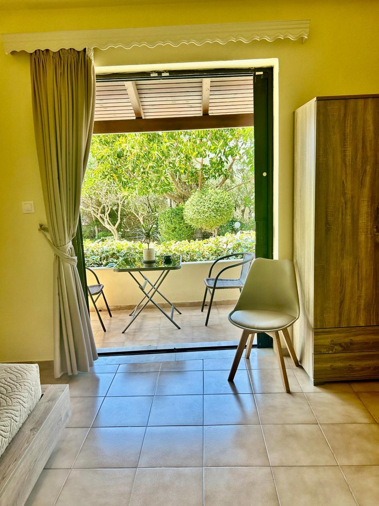 Esperia Apartments Платанес Экстерьер фото